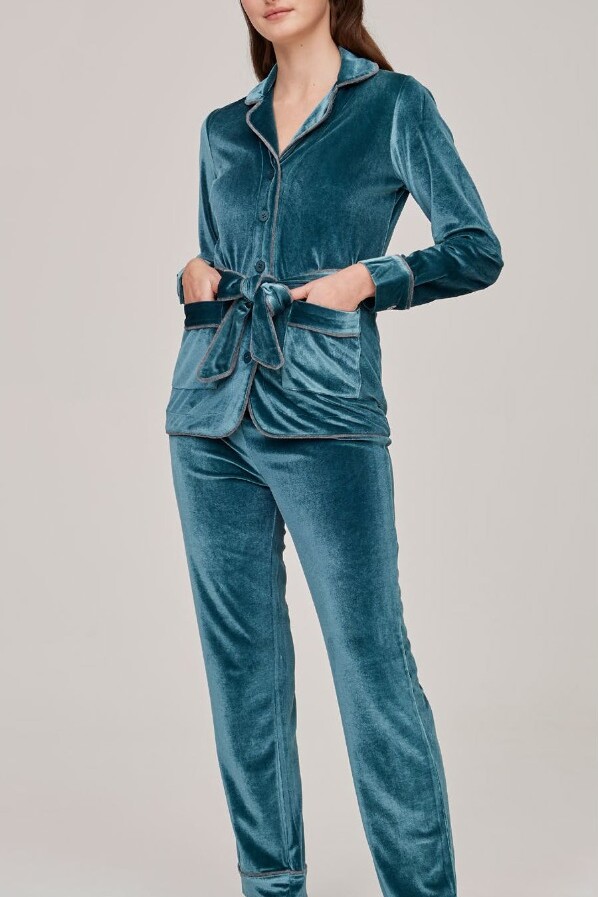 Pigiama Donna in ciniglia, pantalone senza polsino     Composizione Tessuto: 100% pl Colore: ottanio, viola
