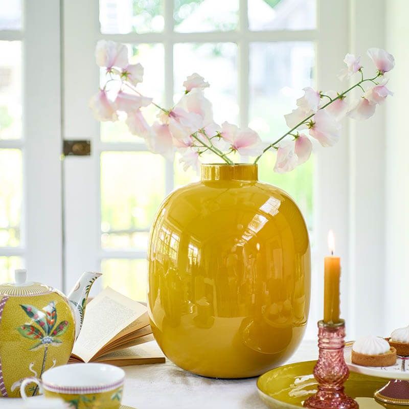 Vaso in metallo giallo 32 cm