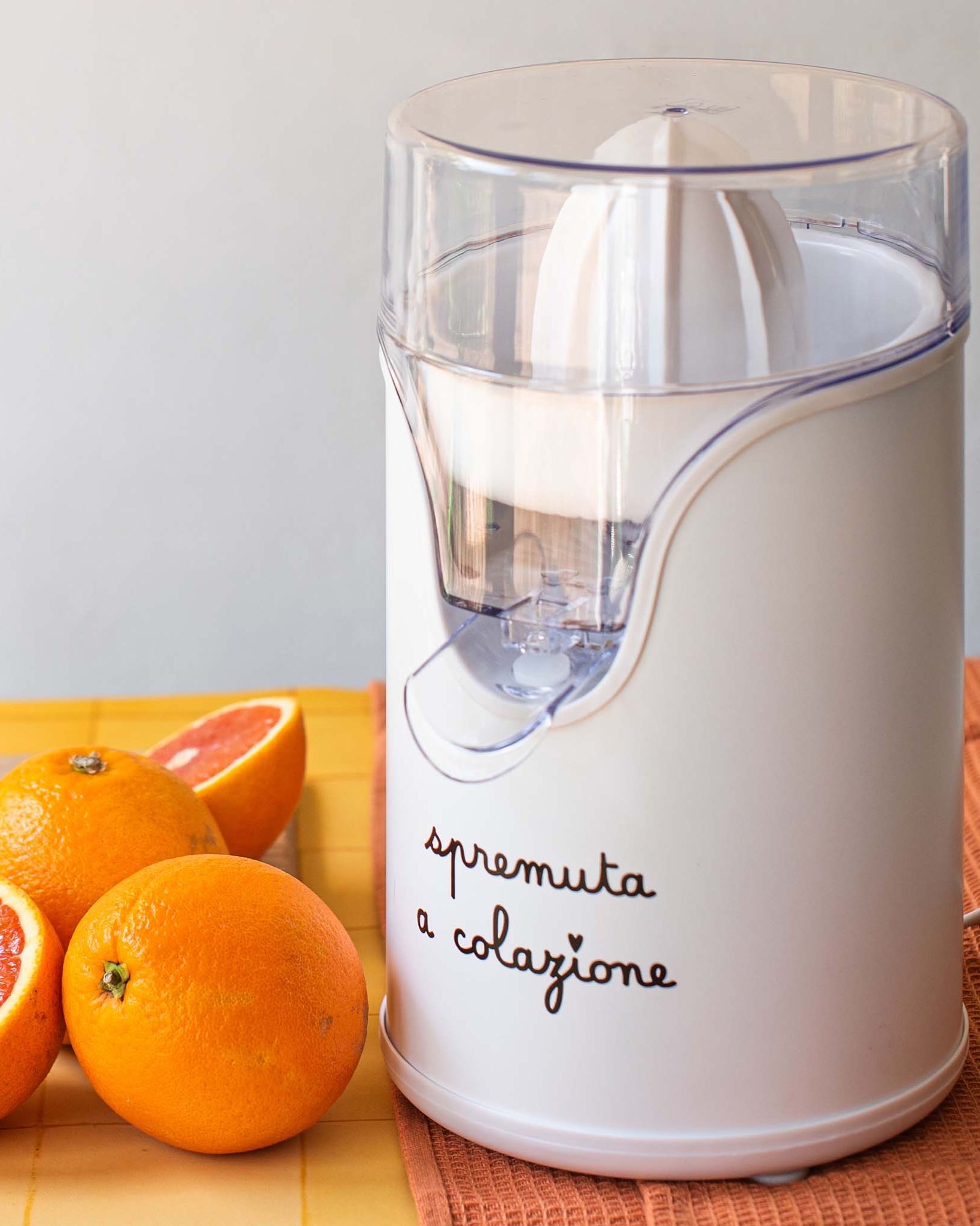 Spremiagrumi Spremuta a Colazione