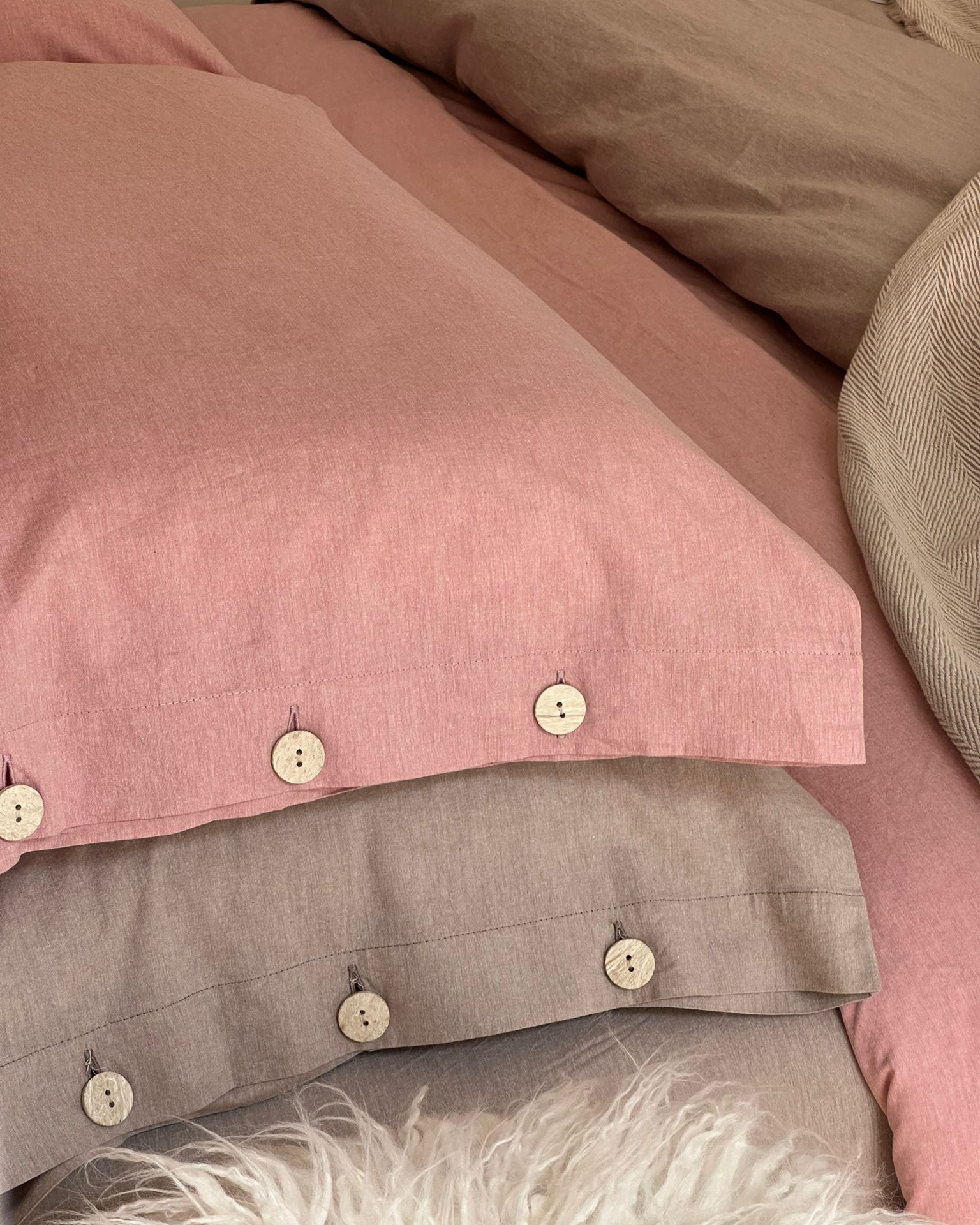 Viola Coppia Federe con Bottoni