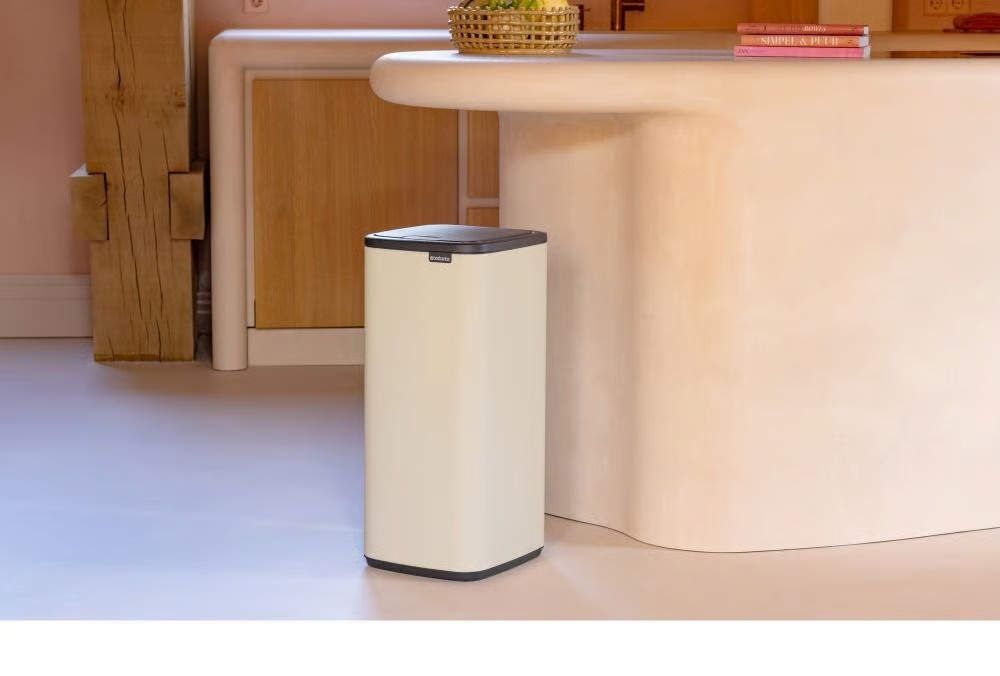 Pattumiera Bo Touch Bin 30 Litri - Soft Beige
