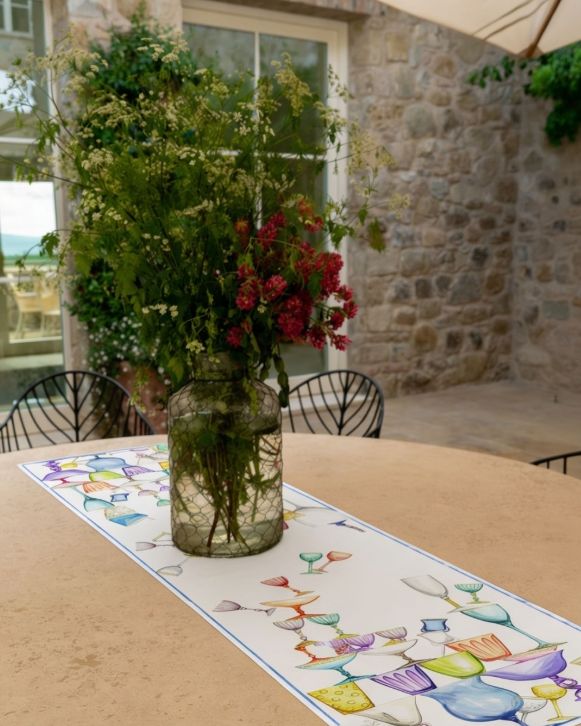 Crystal Runner in Lino